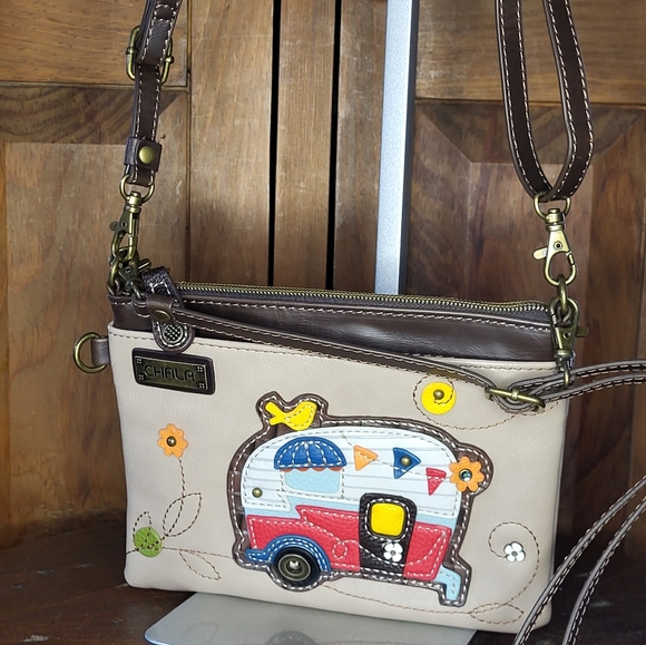 Chala Crossbody Bag with Camper Design - Picture 9 of 15